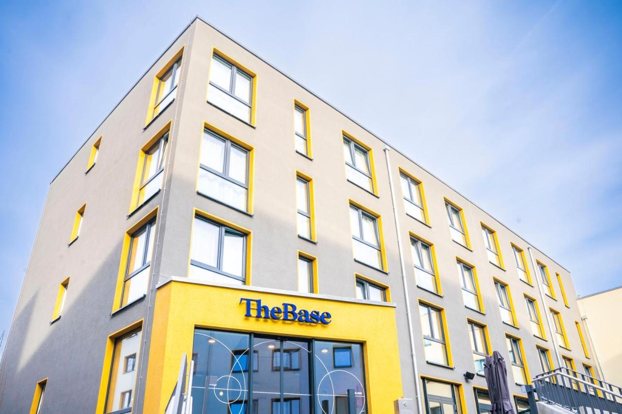 ホテル The Base Berlin One エクステリア 写真