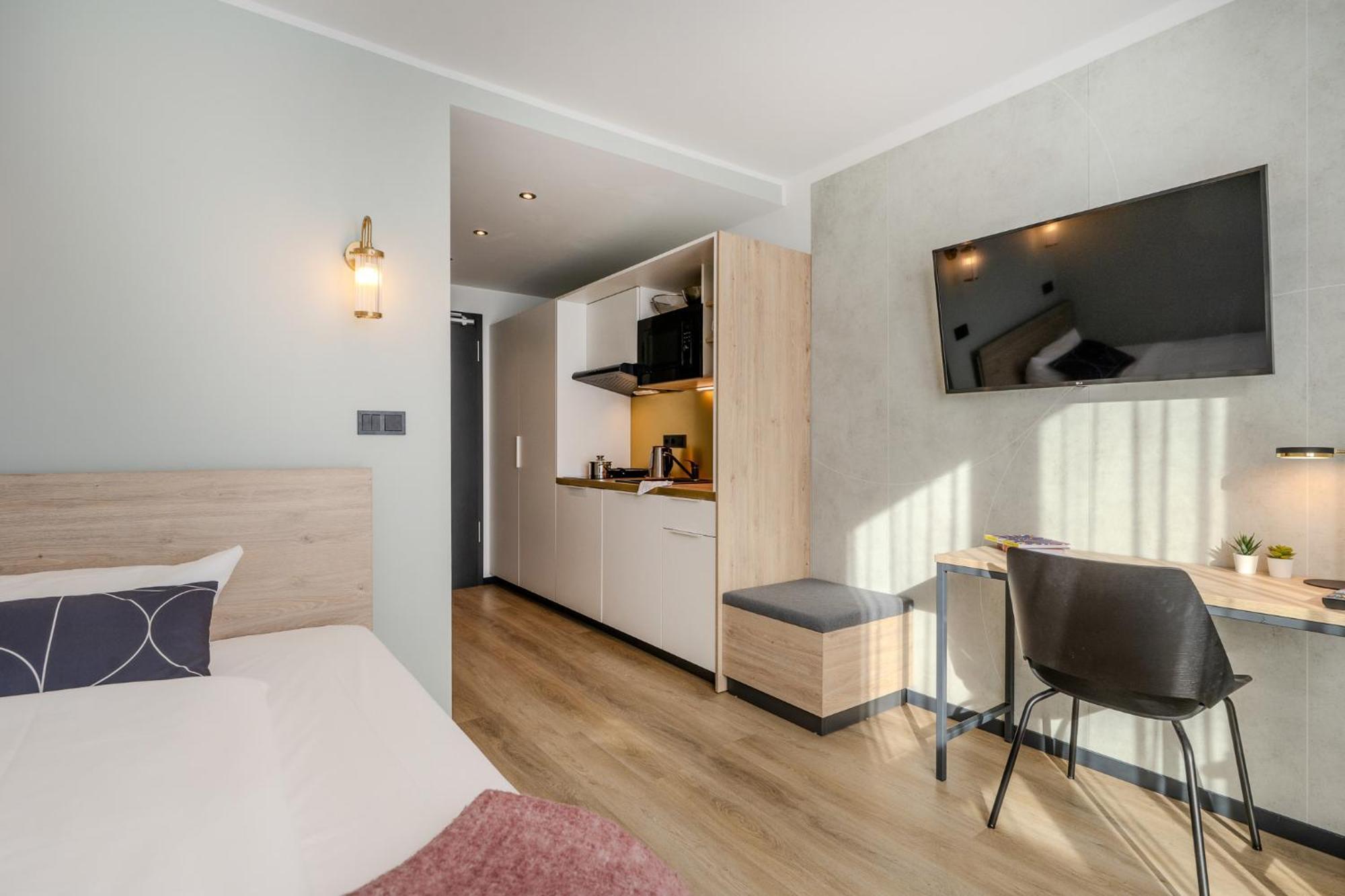 ホテル The Base Berlin One エクステリア 写真